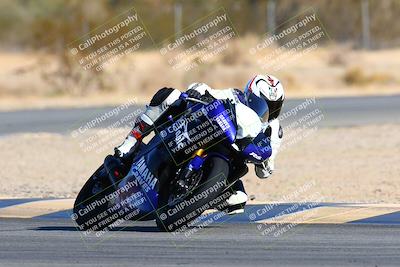 media/Jan-09-2022-SoCal Trackdays (Sun) [[2b1fec8404]]/Turn 6 (1035am)/